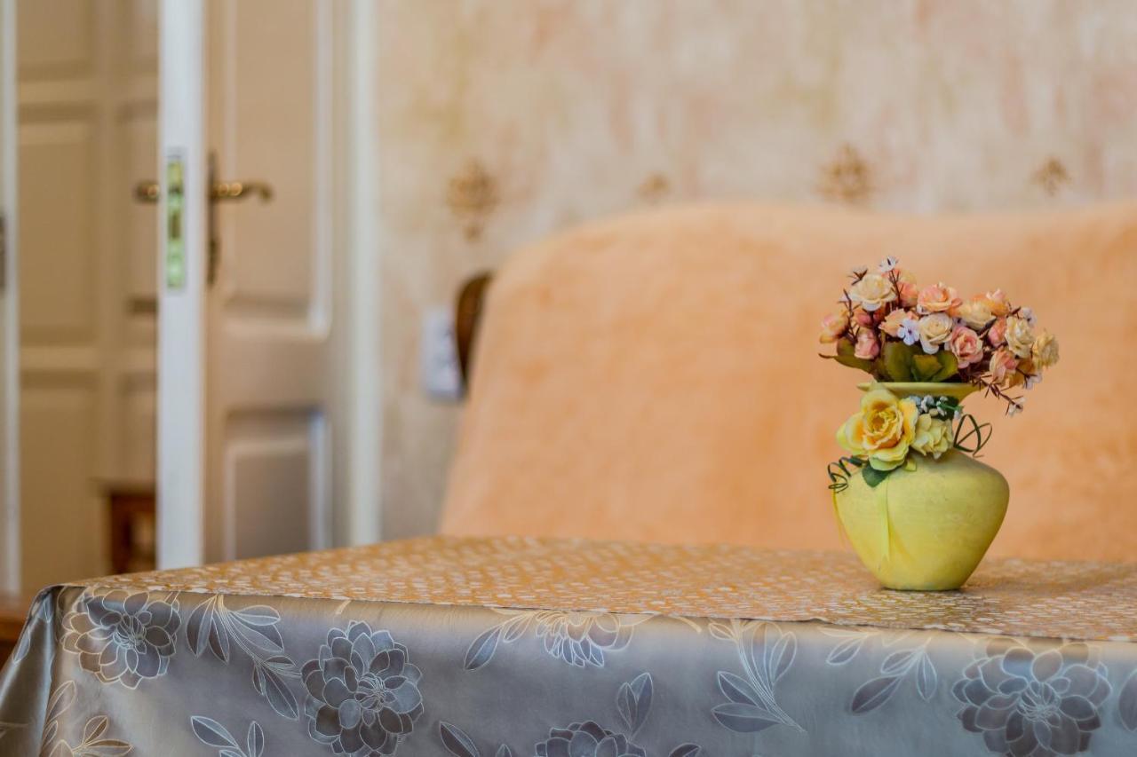 Apartment Qetooli Тбилиси Екстериор снимка